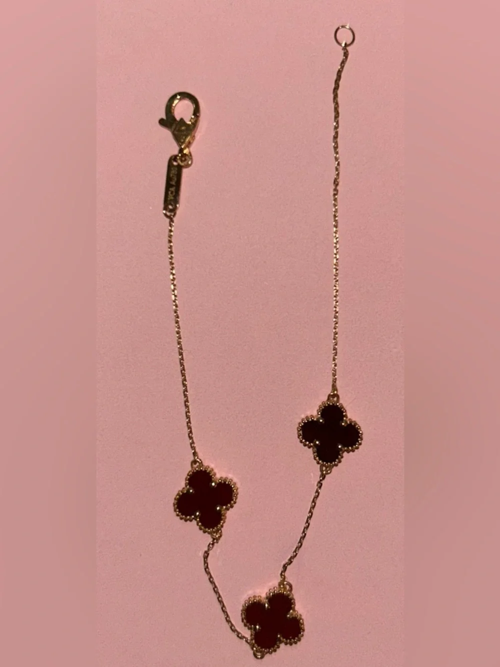 18k Red Clover Pendant Bracelet - Picture 2 of 4